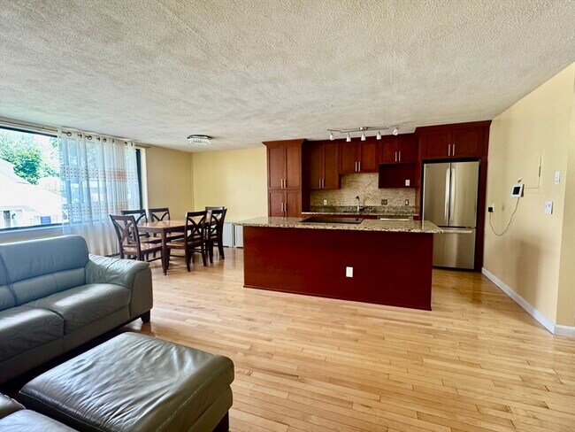 property at 935 Washington St