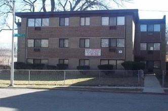 963 E 84th St in Chicago, IL - Foto de edificio - Building Photo