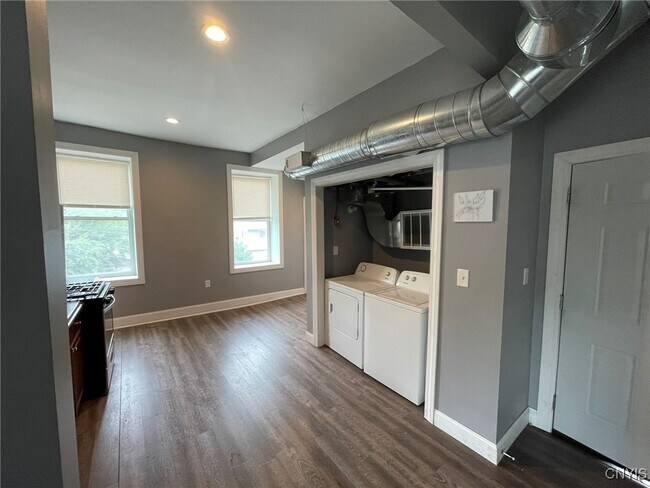 2015 Highland Ave in Utica, NY - Building Photo - Building Photo