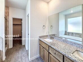 857 Freedom Cir in Nolanville, TX - Building Photo - Building Photo