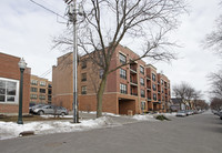 614 W Doty St in Madison, WI - Foto de edificio - Building Photo