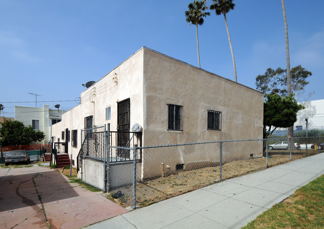 1130 West Blvd in Los Angeles, CA - Foto de edificio - Building Photo