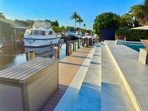 1831 SW 23rd Ave in Fort Lauderdale, FL - Building Photo - Building Photo
