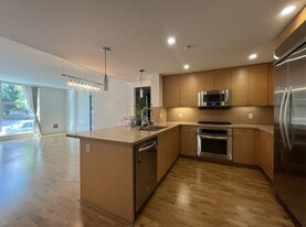 330 Mission Bay Blvd N, Unit 102 in San Francisco, CA - Building Photo