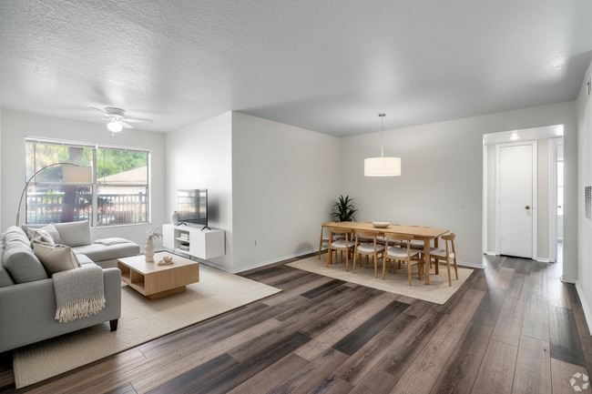 Tierra Vista RFK LLC in Kissimmee, FL - Building Photo - Building Photo