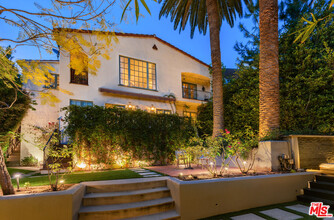 3145 La Suvida Dr in Los Angeles, CA - Building Photo - Building Photo
