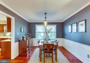 6229 Gentle Ln in Alexandria, VA - Foto de edificio - Building Photo