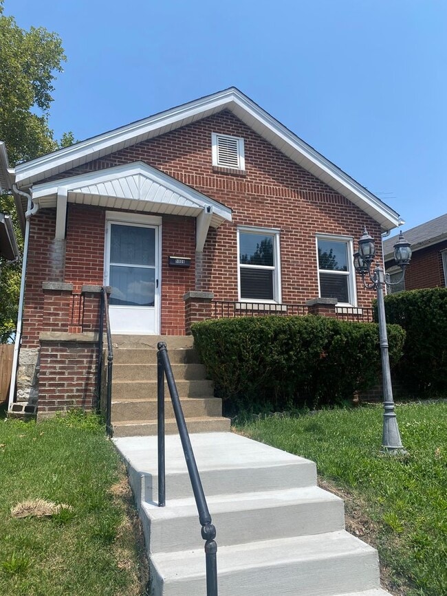 5909 Arsenal St in St. Louis, MO - Building Photo - Building Photo