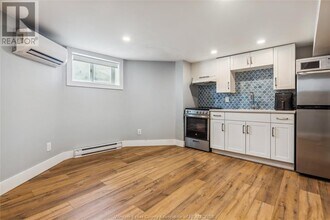 333 Chilver Rd in Windsor, ON - Building Photo - Building Photo