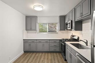 544-550 S 6th St in San Jose, CA - Building Photo - Interior Photo