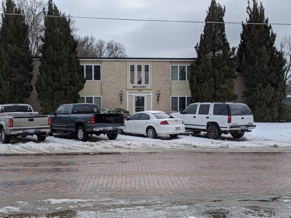 1004 18th St in Belleville, KS - Building Photo