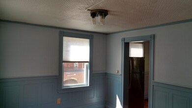 108 Porpoise Way, Unit 108 in Portsmouth, NH - Building Photo - Building Photo