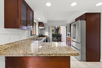 181 Wimbledon Lakes Dr in Plantation, FL - Building Photo - Building Photo
