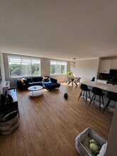 6641 Wakefield Dr, Unit 914 in Alexandria, VA - Foto de edificio - Building Photo