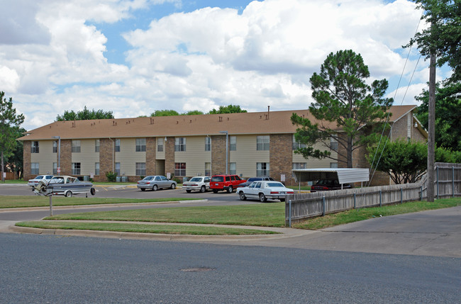 Parkview Place Apartments in Lubbock, TX - Building Photo - Building Photo