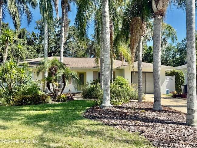 1129 Alcala Dr in St. Augustine, FL - Foto de edificio - Building Photo