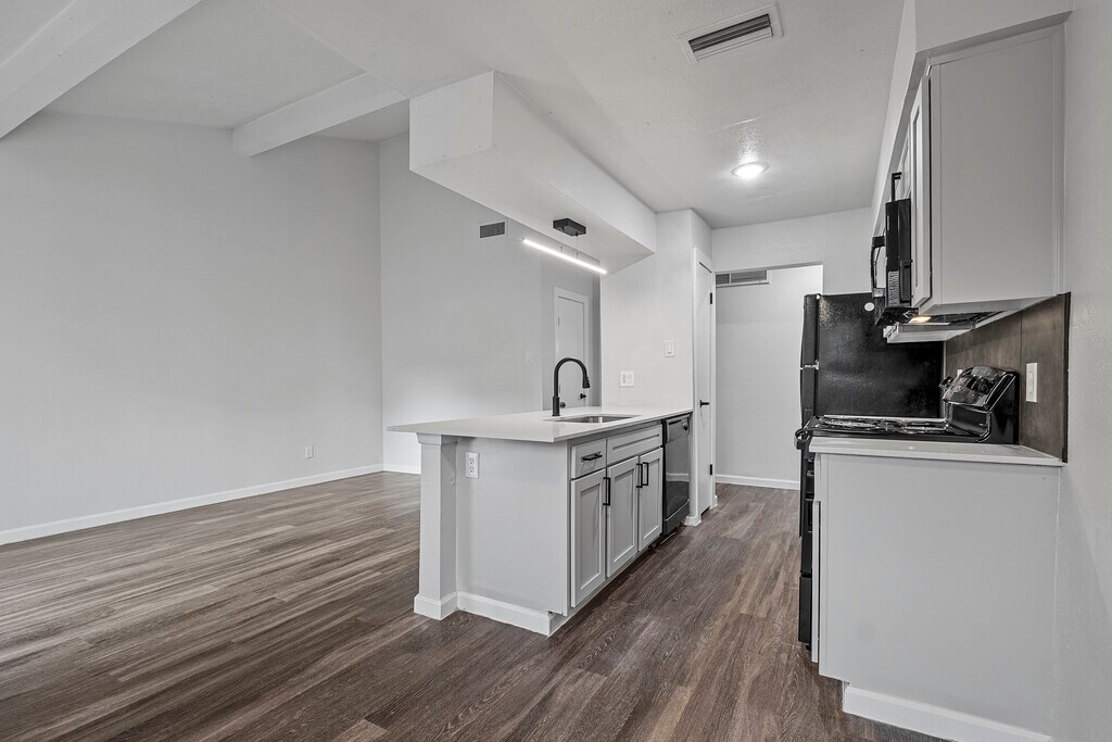 Oakline Apartments Richardson, TX Apartments