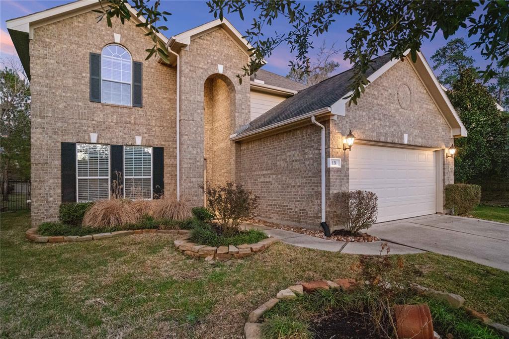131 N Hawkhurst Cir in Magnolia, TX - Building Photo