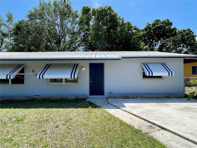 501 Azalea Ave in Fort Pierce, FL - Building Photo - Building Photo