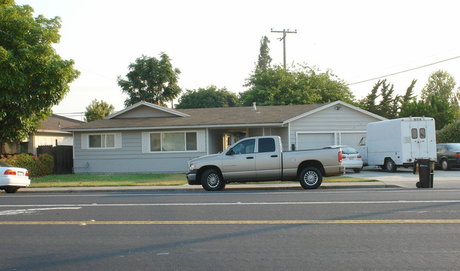 2117-A B Monroe St in Santa Clara, CA - Building Photo - Building Photo