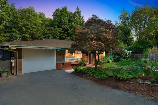 property at 10218 16th Ave S