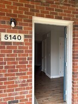 5140 Keegan Way in Louisville, KY - Building Photo