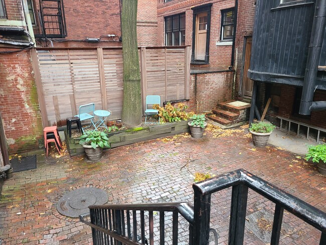 197 Commonwealth Ave, Unit 1 in Boston, MA - Building Photo - Building Photo