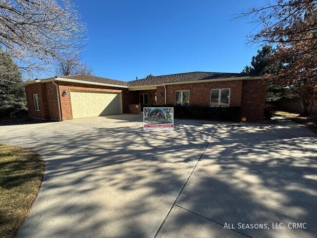 225 Spring Grove Way in Colorado Springs, CO - Building Photo - Building Photo