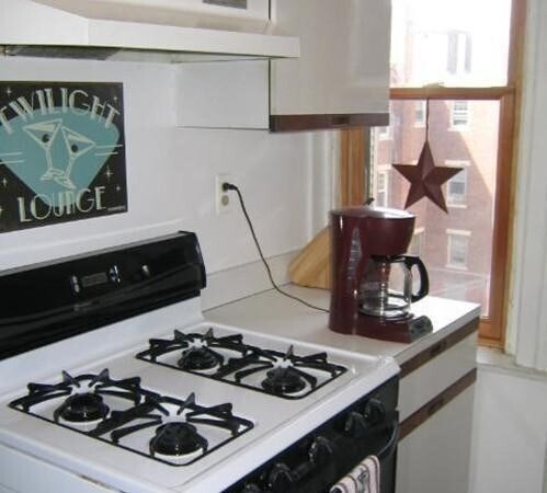 1263 Commonwealth Ave in Boston, MA - Building Photo