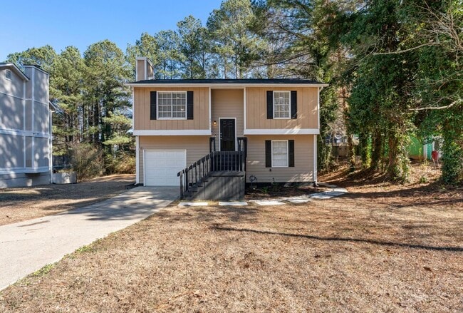 5300 Forest Downs Ln in College Park, GA - Building Photo - Building Photo