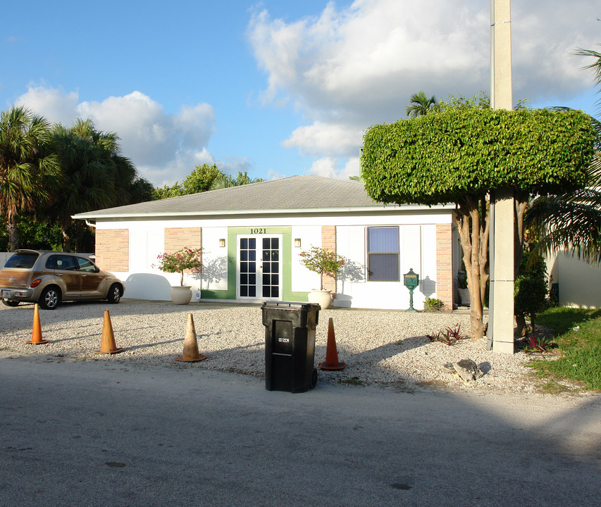 1021 NE 17th Way in Fort Lauderdale, FL - Building Photo