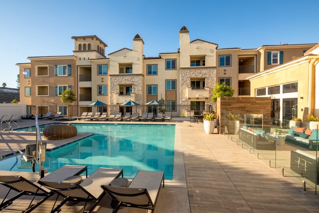 Canopy in Murrieta, CA - Foto de edificio - Building Photo