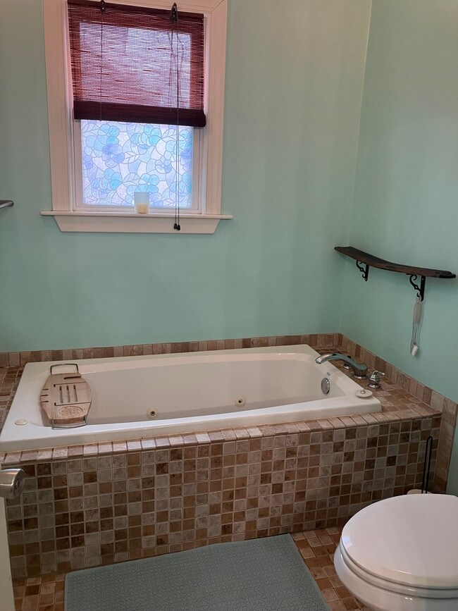 1035 Lynnhurst Ave in Louisville, KY - Building Photo - Building Photo