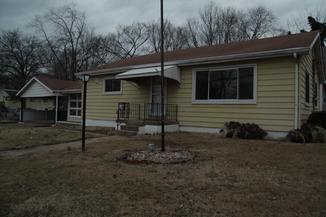 7837 Elton St in St. Louis, MO - Building Photo