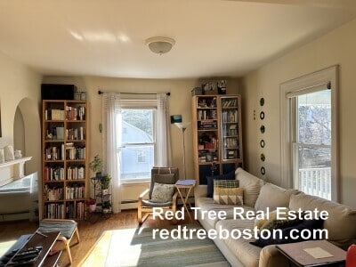84 Walker St, Unit 2 in Newton, MA - Foto de edificio - Building Photo