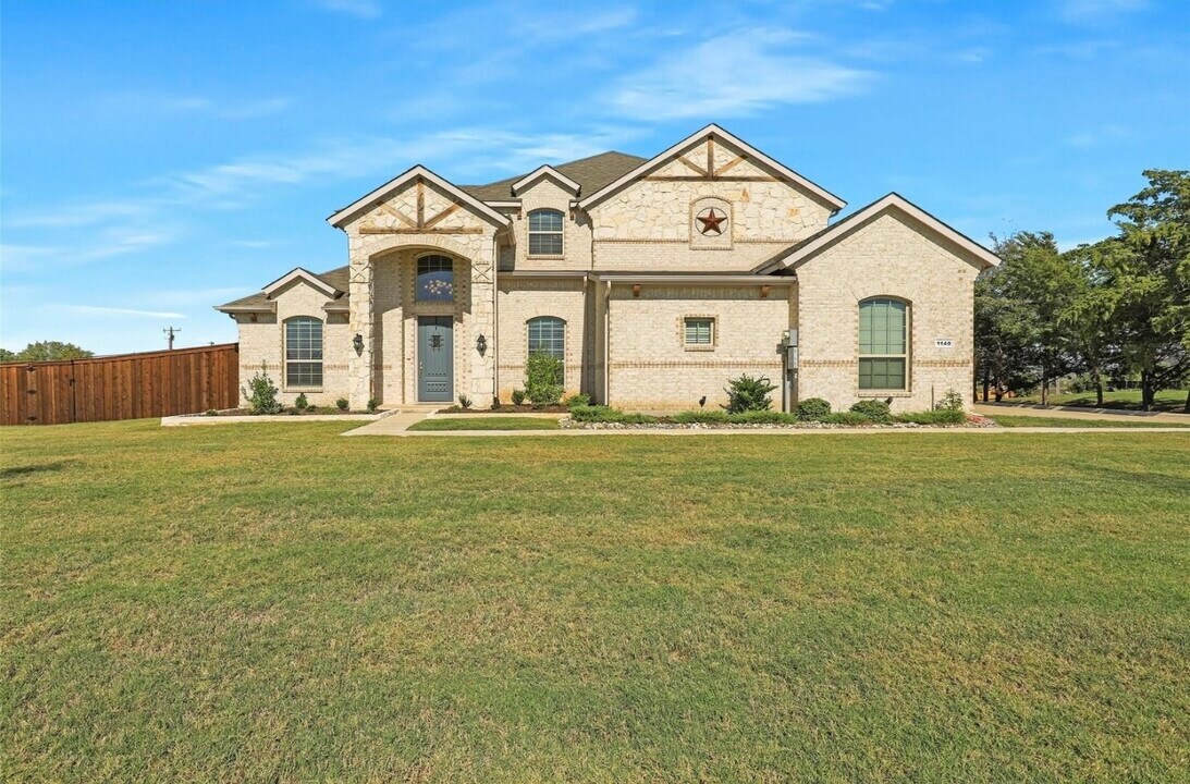 1140 Barrix Dr in Heath, TX - Building Photo