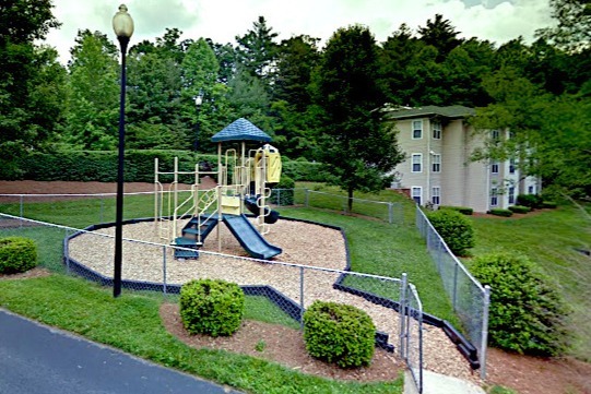 River Glen Apartments in Arden, NC - Building Photo