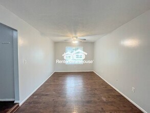 5775 Albright Dr in Virginia Beach, VA - Building Photo - Building Photo