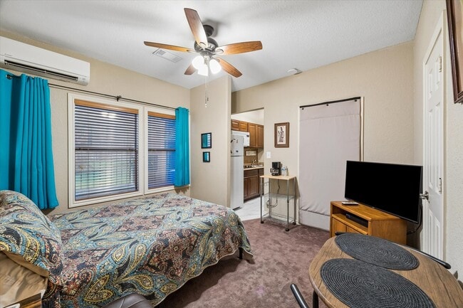 property at 3040 Bayshore Dr