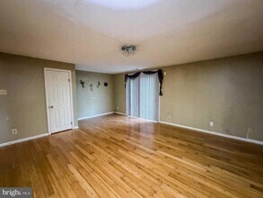 58 Vanderbilt Ct in Sicklerville, NJ - Building Photo - Building Photo