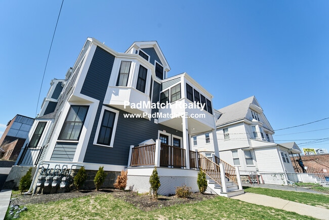 79 Linden St in Boston, MA - Building Photo - Building Photo