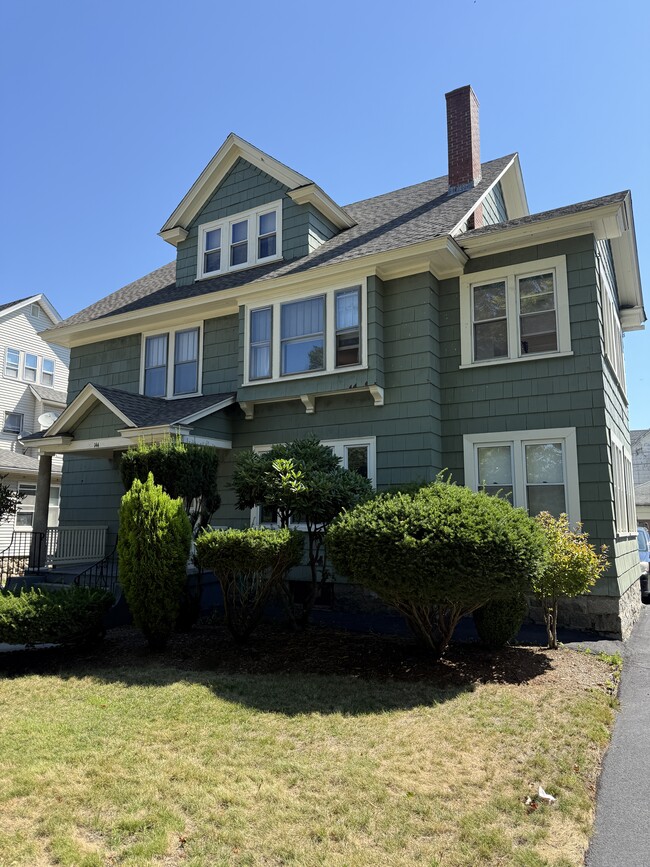 144 Russell St, Unit Russell St