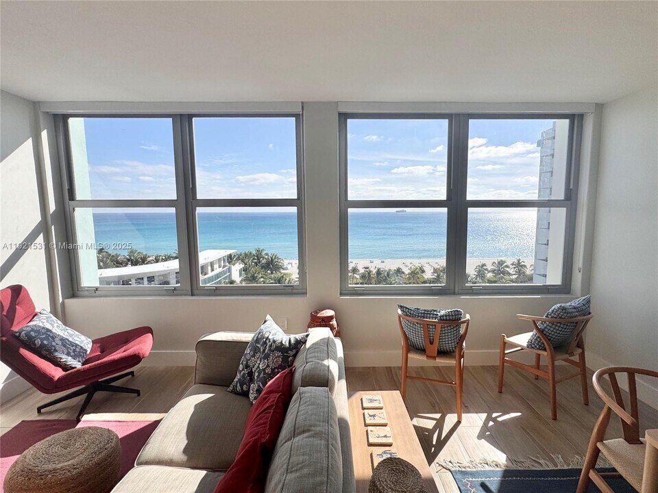 2899 Collins Ave in Miami, FL - Building Photo