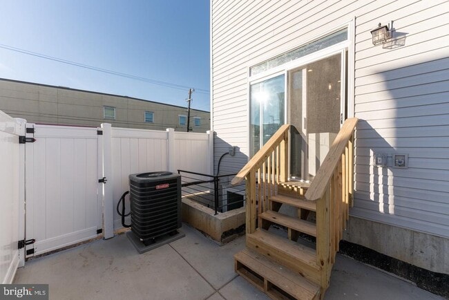 property at 1903 N Philip St