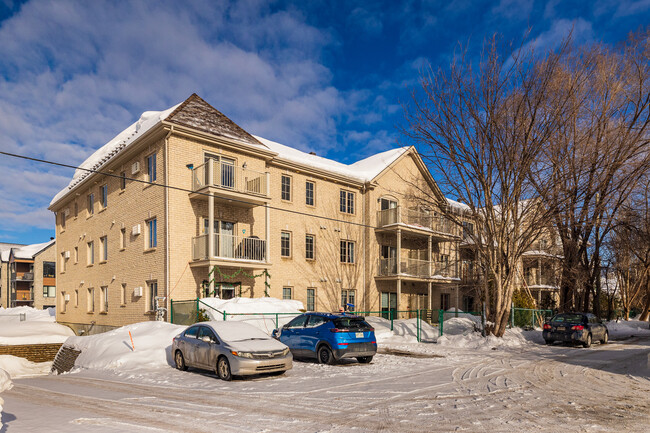 Chateau du Vignoble in Boisbriand, QC - Building Photo - Building Photo