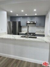 600 W 9th St in Los Angeles, CA - Foto de edificio - Building Photo