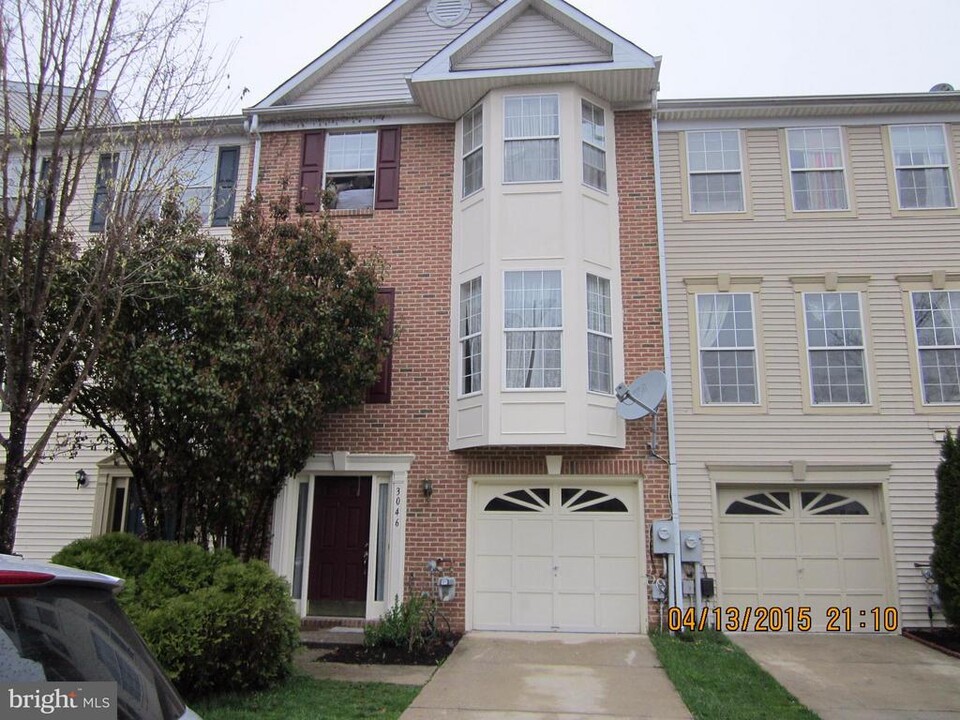 3046 Beaver Creek Rd in Laurel, MD - Foto de edificio