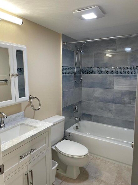 1605 S US Hwy 1, Unit V6-306 in Jupiter, FL - Building Photo