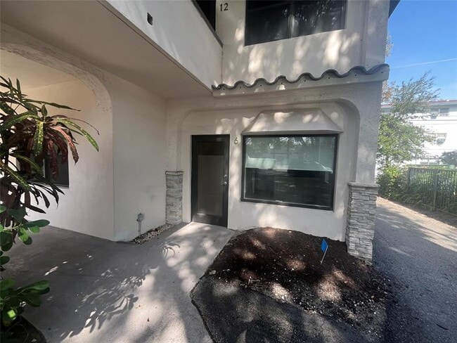1109 E Broward Blvd in Fort Lauderdale, FL - Building Photo - Building Photo