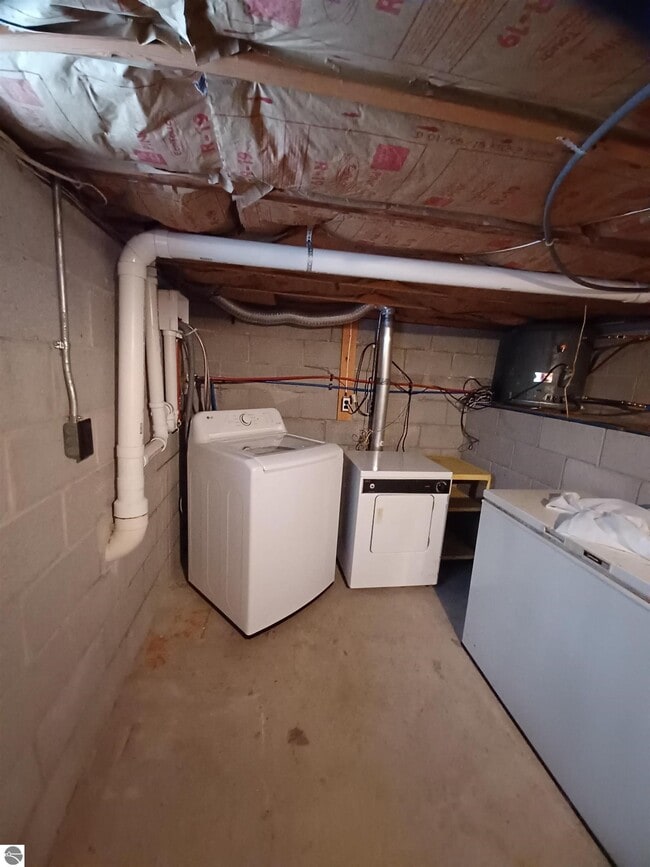 2520 Oak St in National City, MI - Building Photo - Building Photo